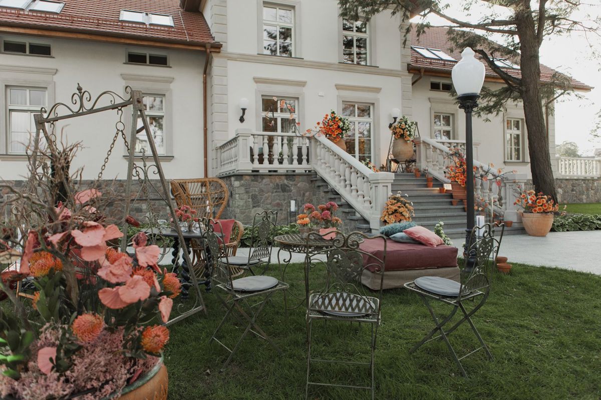 Sulęczyno, Leśny Dwór Sulęczyno. Noclegi. Restauracja. Sala bankietowa.